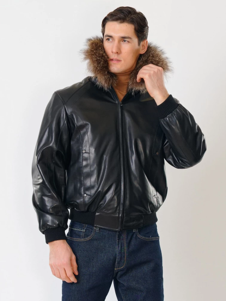 Мужская утепленная кожаная куртка бомбер на резинке с енотовым воротником Мауро-зима, черная, размер 64, артикул 40320-1