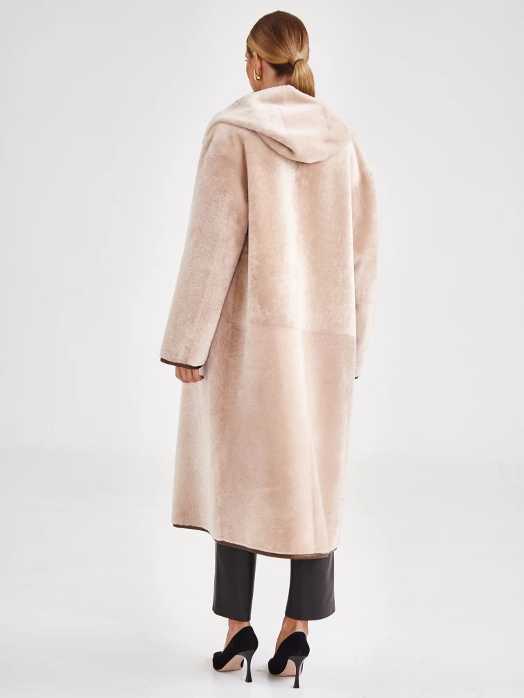 Женская двусторонняя дубленка халат с капюшоном премиум класса 2001/2, бежевая, размер 44, артикул 62421-3