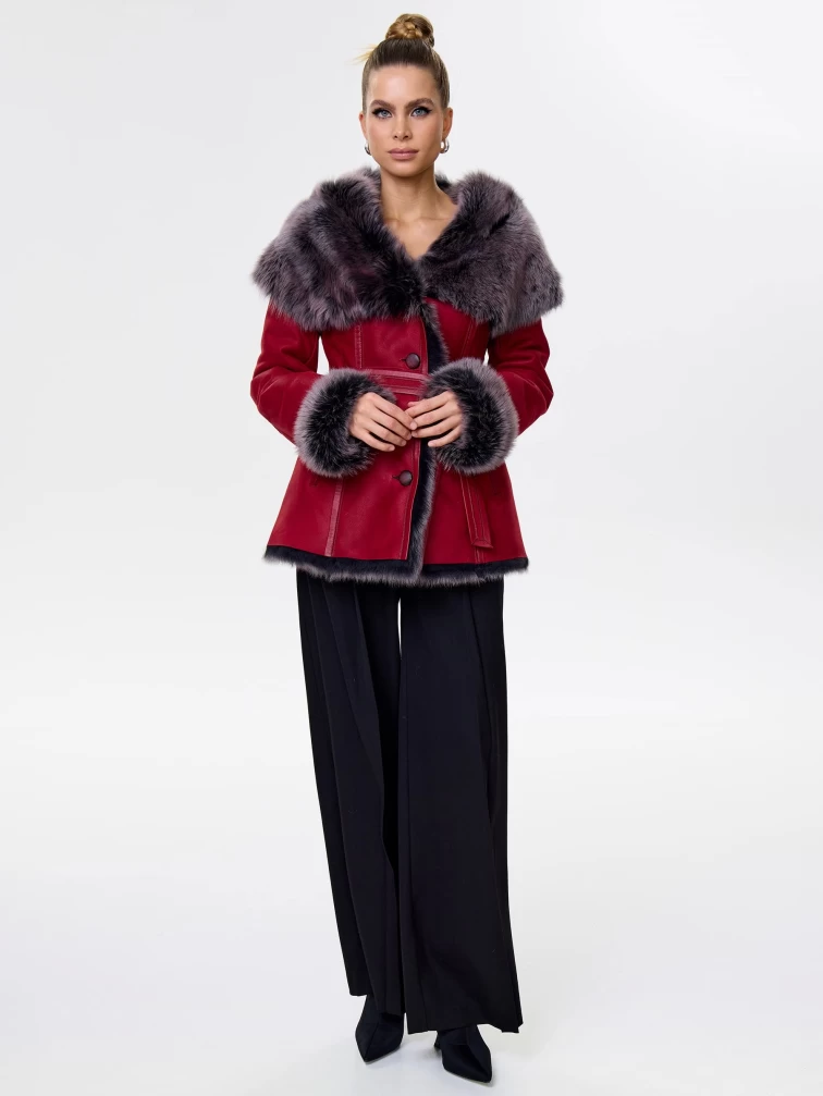 Короткая женская дубленка из тосканы с капюшоном 122, красная, размер 44, артикул 13751-7