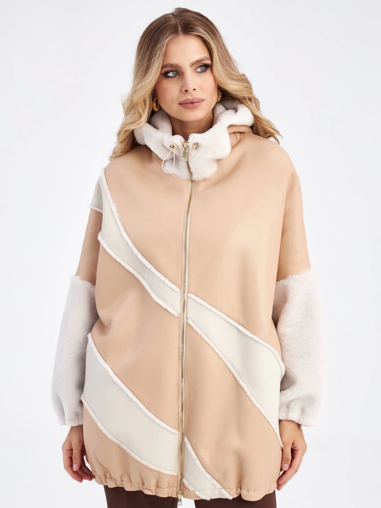 Комбинированная женская короткая дубленка с капюшоном премиум класса 2033, бежевая, размер 48, артикул 63090-6