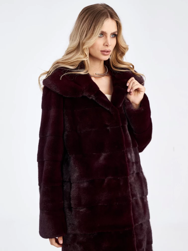 Длинная поперечная шуба из меха норки с капюшоном для женщин 2а(к), бордовая, размер 52, артикул 33850-4