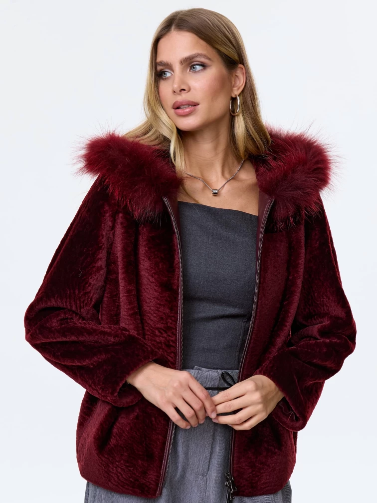 Женская шуба с капюшоном из астрагана с мехом песца 48мех, бордовая, размер 48, артикул 13800-3