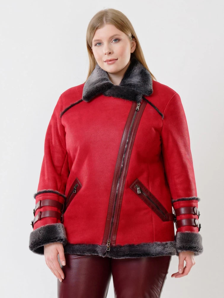 Женская короткая дубленка косуха из керли 290, красная, размер 44, артикул 61140-6