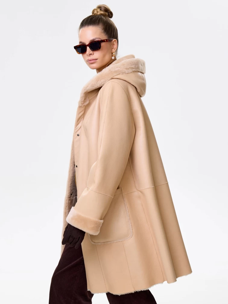 Женская классическая дубленка с капюшоном премиум класса 2004, бежевая, размер 54, артикул 62840-3