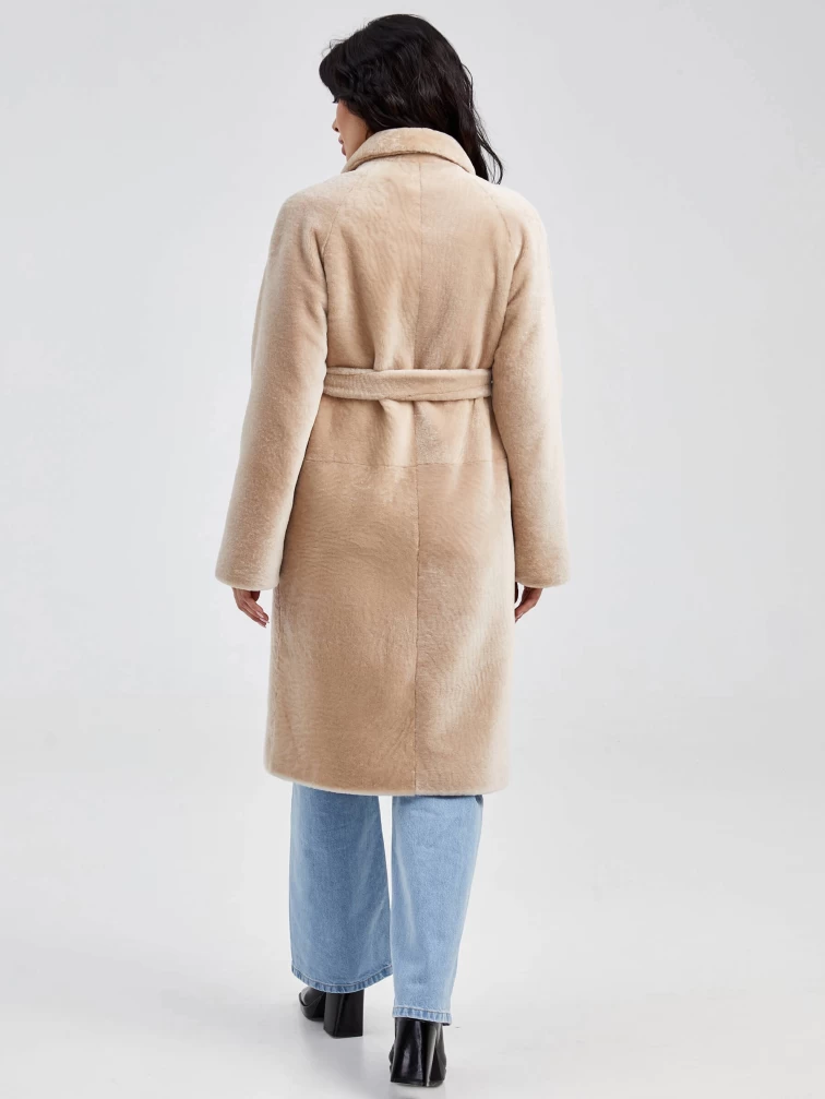 Женская классическая шуба из астрагана премиум класса 55мех, бежевая, размер 54, артикул 13600-6