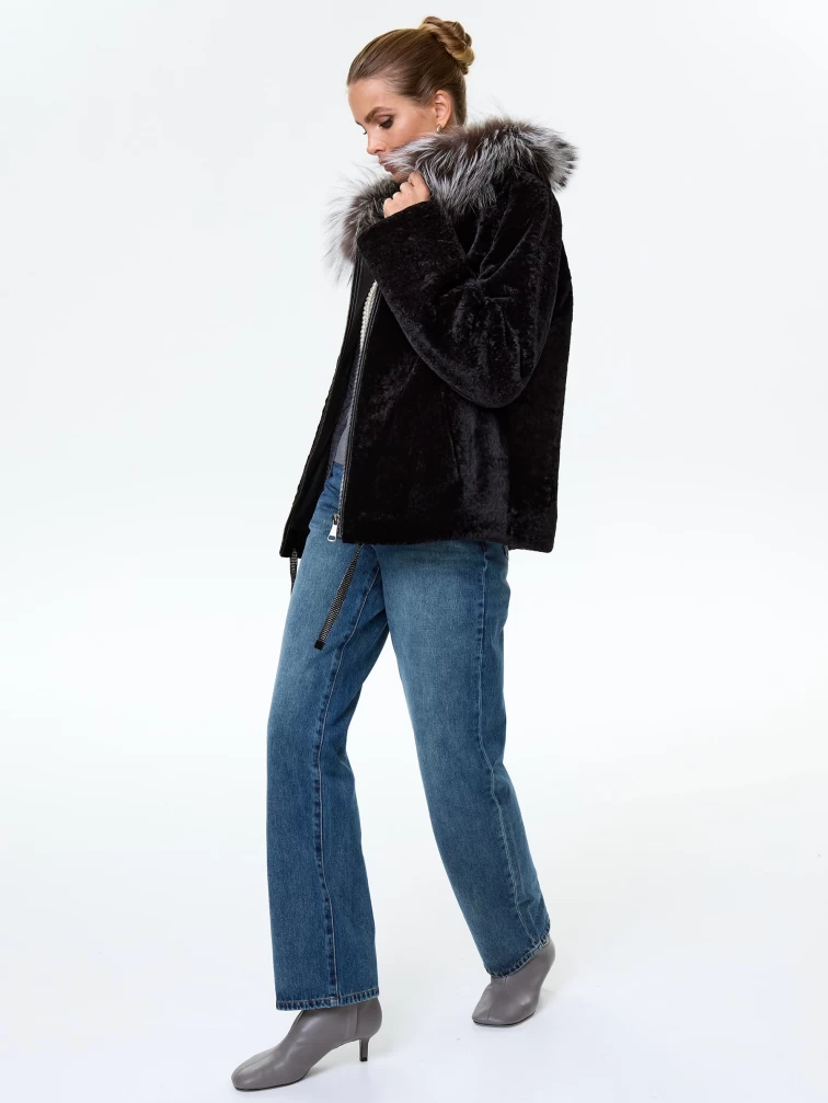 Короткая дубленка из астрагана с капюшоном и мехом песца для женщин 50мех, черная, размер 46, артикул 17570-2