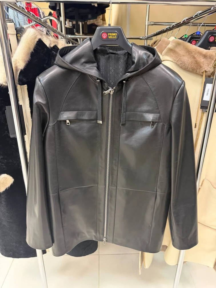 Мужская черная кожаная куртка с капюшоном премиум класса 552, размер 48, артикул 29840-0