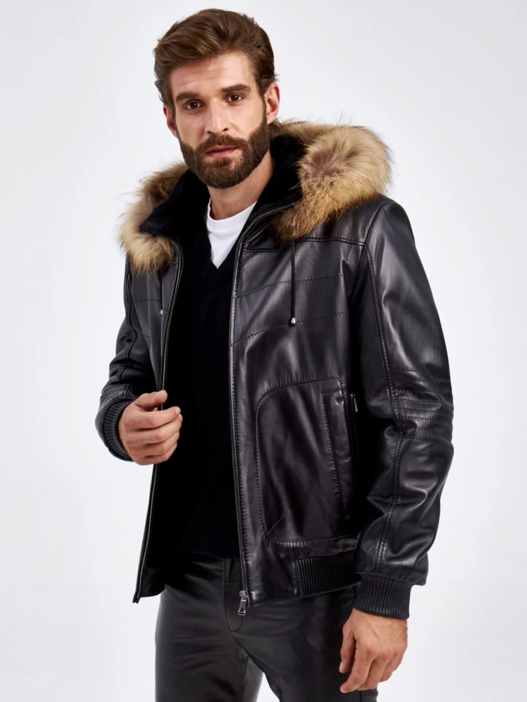 Зимний мужской кожаный бомбер с капюшоном на подкладке из овчины 4726, черный, размер 50, артикул 29430-3