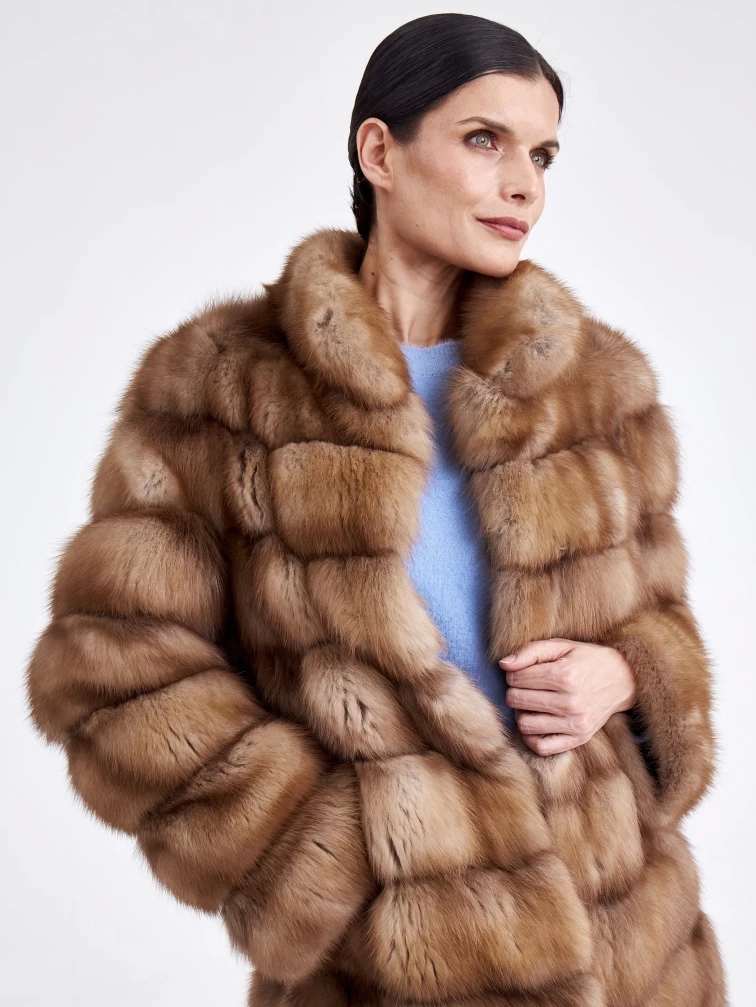 Шуба из меха куницы премиум класса женская 2а(с), светло-коричневая, размер 46, артикул 33120-3