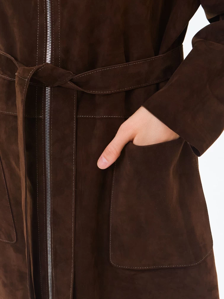 Длинный женский замшевый плащ премиум класса 3082з, коричневый, размер 48, артикул 24670-2