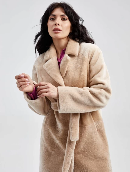 Женская классическая шуба из астрагана премиум класса 55мех, бежевая, размер 54, артикул 13600-1