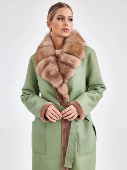 Длинная женская дубленка с воротником из меха куницы премиум класса 2007, оливковая, размер 46, артикул 62591-0