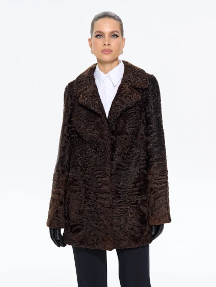Короткая женская шуба из меха каракульчи Алиса, коричневая, размер 48, артикул 65560-2