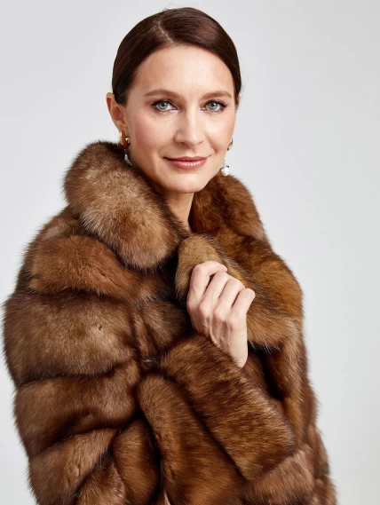 Шуба из меха соболя женская Лола, коричневая, размер 44, артикул 19160-2