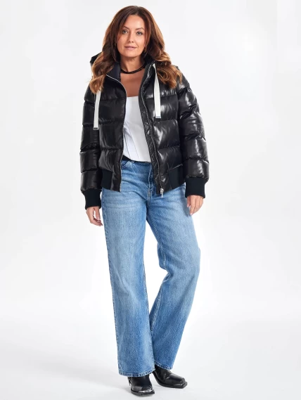 Короткий женский стеганый кожаный пуховик с капюшоном премиум класса 3077, черный, размер 44, артикул 25500-1