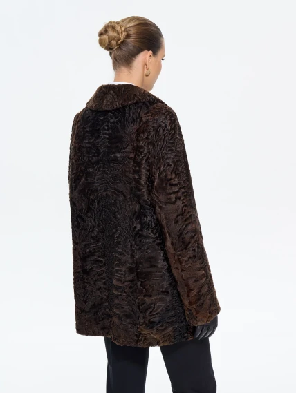 Короткая женская шуба из меха каракульчи Алиса, коричневая, размер 48, артикул 65560-5