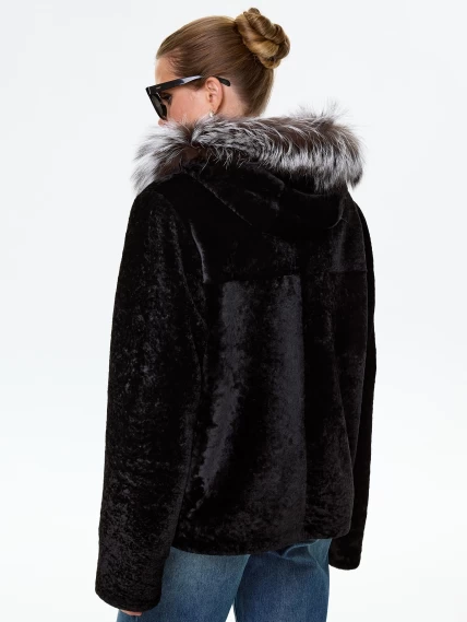 Короткая дубленка из астрагана с капюшоном и мехом песца для женщин 50мех, черная, размер 46, артикул 17570-7