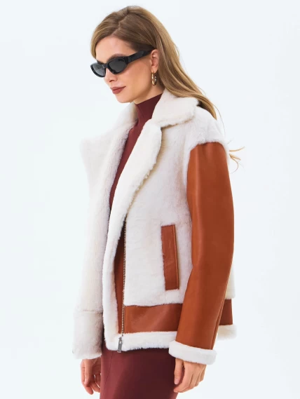 Короткая женская дубленка из натуральной овчины премиум класса 2066, виски, размер 44, артикул 64710-3