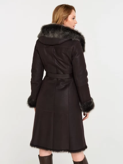 Женская длинная дубленка из тосканы с капюшоном 131, коричневая, размер 44, артикул 61161-5