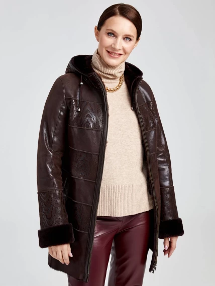 Короткая женская комбинированная дубленка с капюшоном 268, коричневая, размер 42, артикул 62360-6