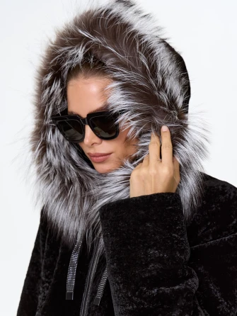 Короткая дубленка из астрагана с капюшоном и мехом песца для женщин 50мех-1