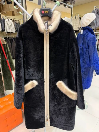 Черная женская дубленка из астрагана с мехом норки премиум класса 2018-0