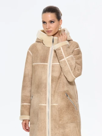 Бежевая женская дубленка с капюшоном 2061-0
